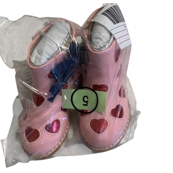 Janie and Jack Metallic Heart Booties, Size 5 - Picture 3 of 6